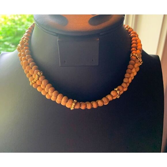 Vintage Hues of Brown Beaded 3-strand Choker Necklace, in Gold, Unmarked - Picture 2 of 4